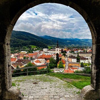 Aber auch diesen bezaubernden Aussichtspunkt findet ihr am Schlossberg. | © STG