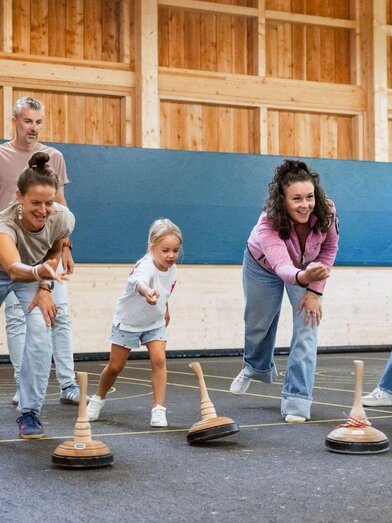 Asphaltstockschießen Freizeithalle Zloam | © www.zloam.at | Narzissendorf Zloam | © www.zloam.at