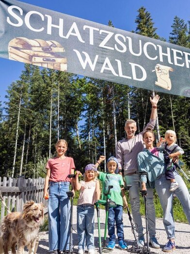 Schatzsucherwald Zloam | © www.zloam.at | Narzissendorf Zloam | © www.zloam.at