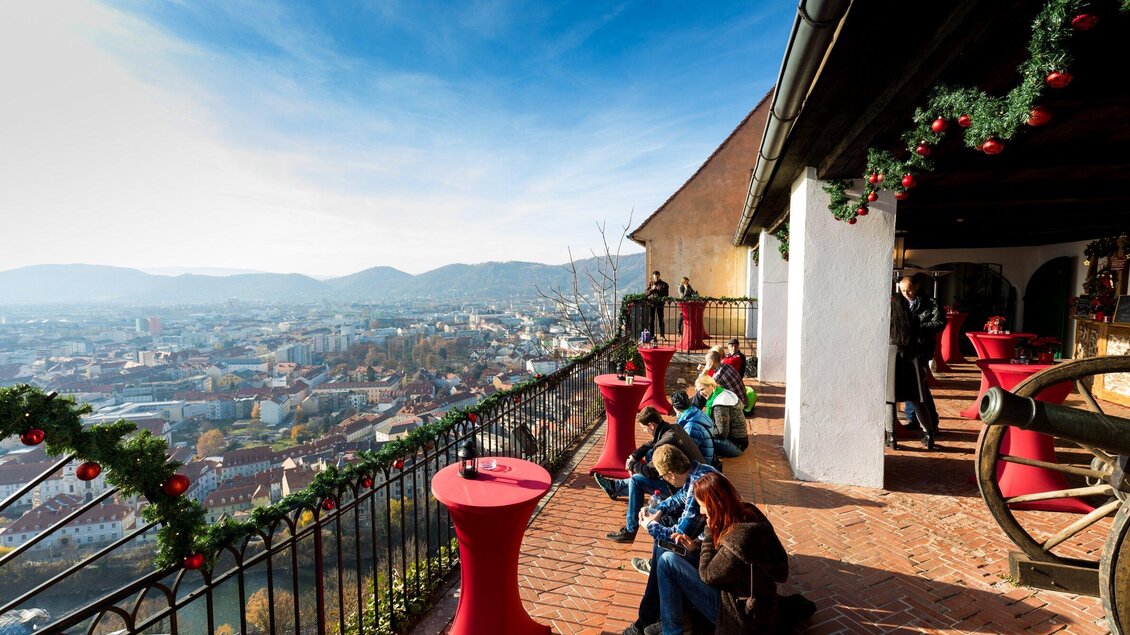 „Aufsteirern“- Weihnachtsmarkt am Schlossberg | © Graz Tourismus - Harry Schiffer