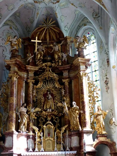 A nők templomának oltára Pernegg an der Mur községben