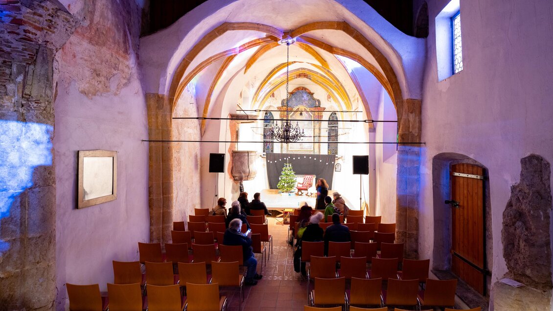 Kircheninnenraum mit Altar in St. Bartholomä | © Region Graz-Harry Schiffer