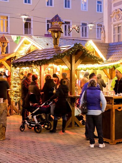 Christkindlmarkt am Südtiroler Platz | © Graz Tourismus - Harry Schiffer