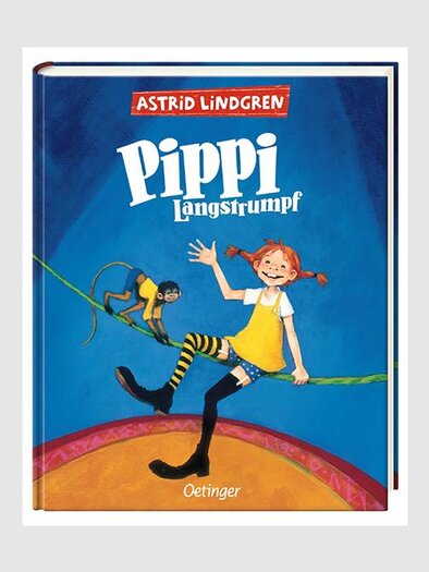 A colorful book cover of "Pippi Longstocking" with the title in large letters. Pippi is standing on a rope, accompanied by a monkey. | © Verlagsgruppe Oetinger