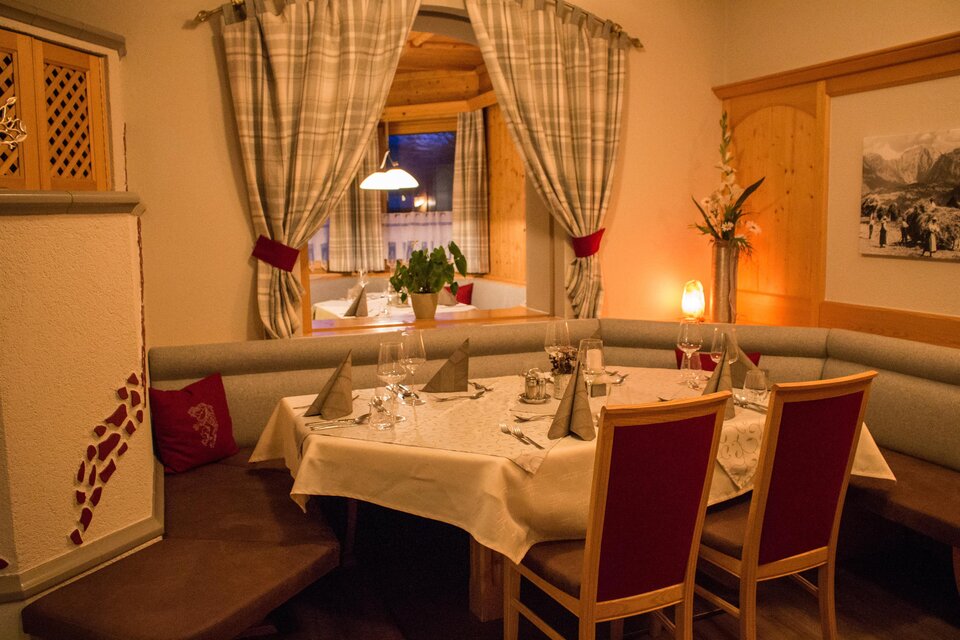 SCHÖNIS-Landhotel, Kaminzimmer | © Familie Schönberger