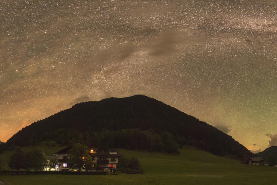 Nachthimmel mit Sölkstub´n | © Zoltán Kolláth