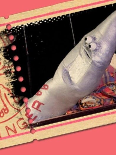 A close-up of a piano's interior with keys and mechanism. The details of the individual components are clearly visible. | © Gerti und Max Tröbinger