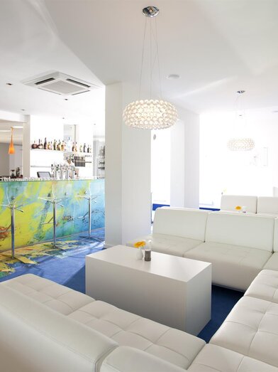 Hotelbar Flower Lounge | © Thermalhotel Leitner | © Thermalhotel Leitner
