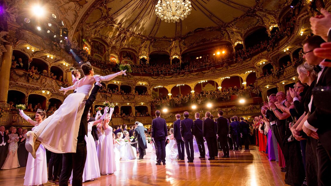 Opernredoute Polonaise Eröffnung | © Marija Kanizaj