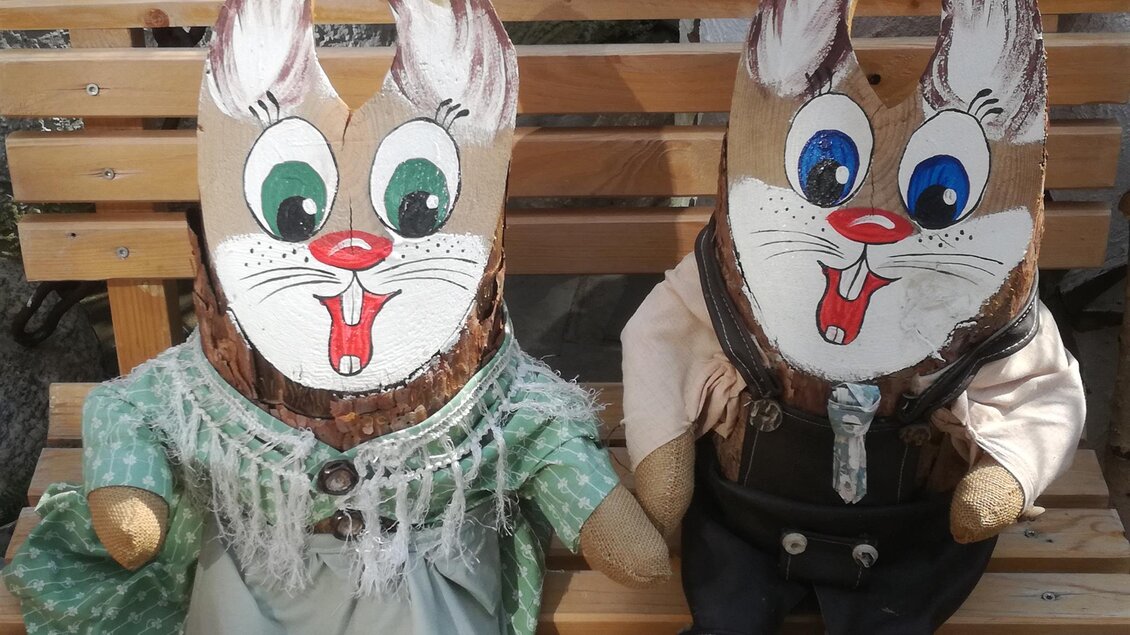 Osterhasenehepaar_Fischbach_Oststeiermark | © Tourismusverein Fischbach