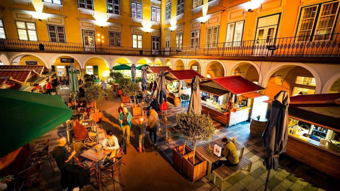 Trüffelmarkt im Paradeishof | © Graz Tourismus - Werner Krug