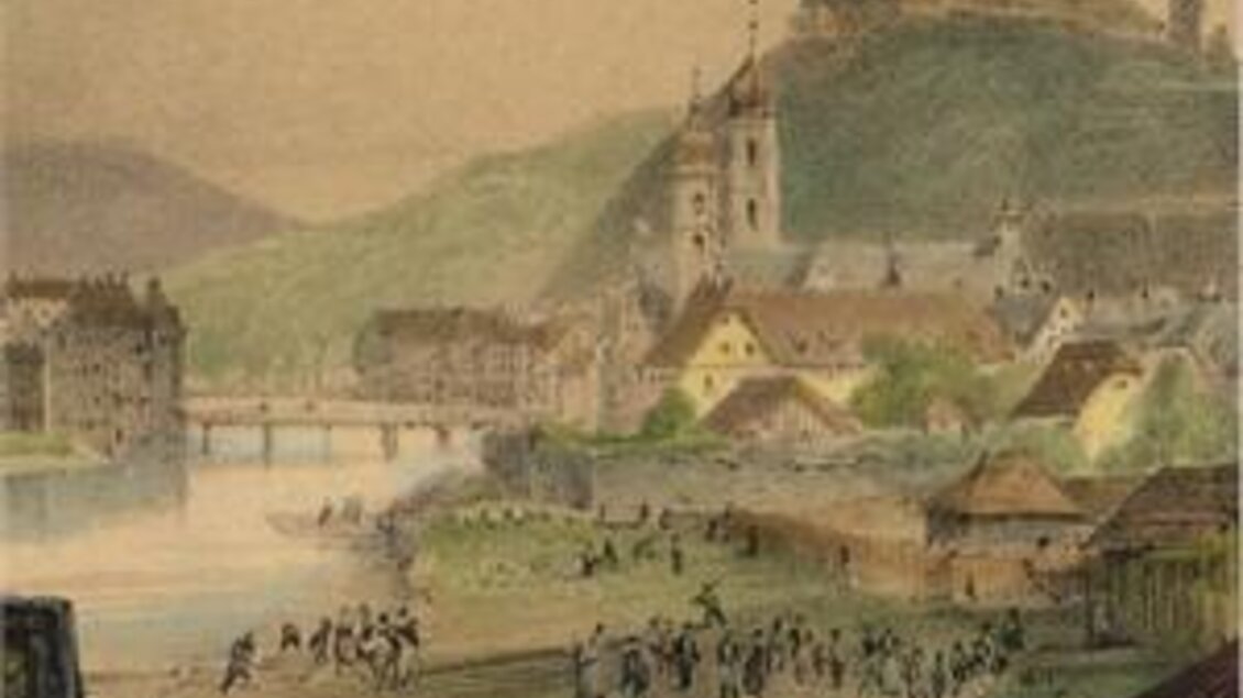 Ein historisches Bild von Graz mit einer Landschaft und Menschen am Fluss. Im Hintergrund ist eine Burg sichtbar, umgeben von Hügeln. | © graz-museum