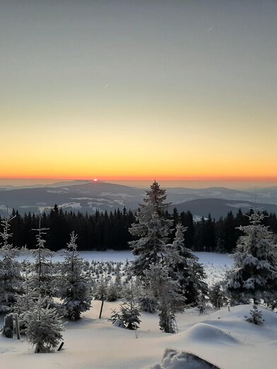 Sonnenaufgang am Teufelstein_Oststeiermark | © Tourismus Fischbach | © Tourismus Fischbach