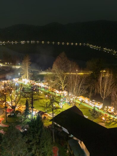 Stimmungsvolle Adventstimmung am Stubenbergsee. | © Martin Grabmayer-fotospass.at