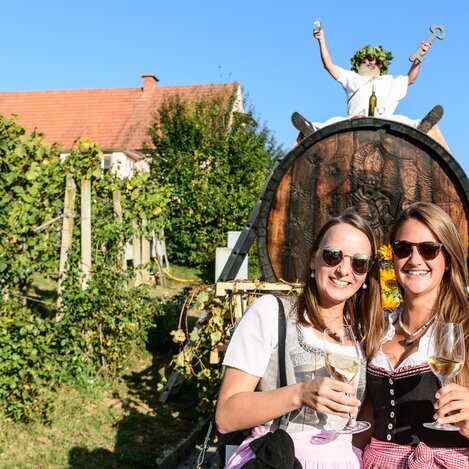 Tolle Stimmung beim Winzerzug in Klöch | © Thermen- & Vulkanland