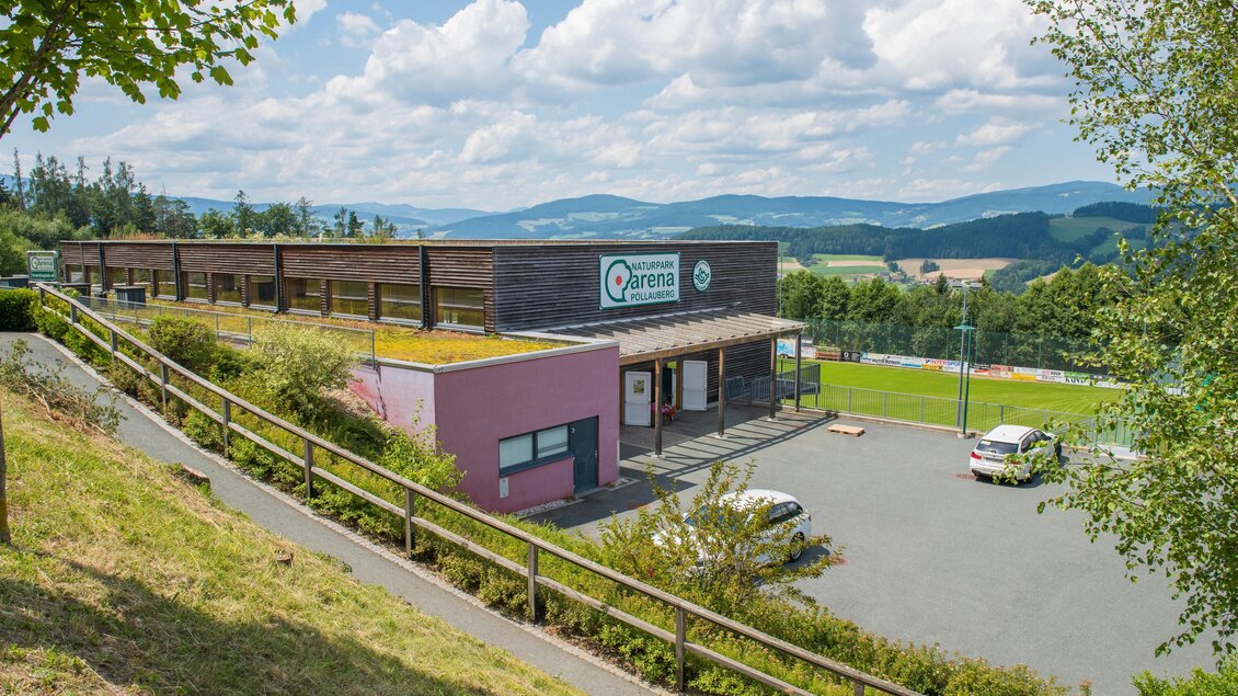 Naturparkarena Parkplatz_Pöllauberg_Oststeiermark | © Helmut Schweighofer