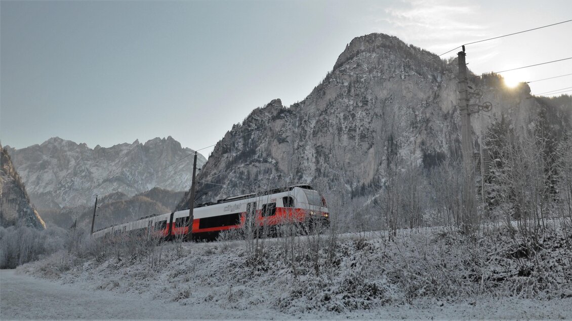 Mobilität im Gesäuse mit Zügen der ÖBB | © Kurt Gutternigg