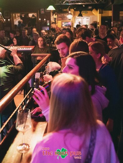 Iris Pub Weiz_Gäste_Oststeiermark | © Iris Pub Weiz