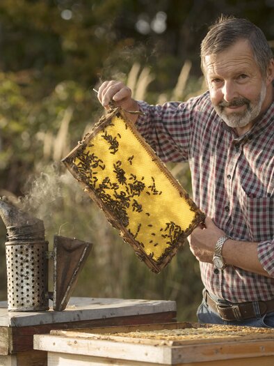 Beekeeper Kreiner_Karl_Eastern Styria | © Tourismusverband Oststeiermark