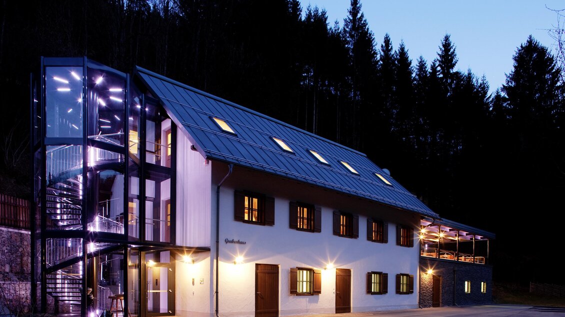 Almenland Stollenkäse_Grubenhaus_Oststeiermark | © Almenland Stollenkäse