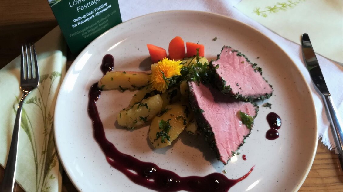 Kulinarischer Genuss beim Almenlandwirt Haider. | © Tourismusverband Oststeiermark