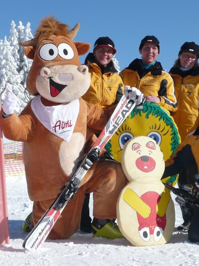 ALMI Skiing school_Team_Eastern Styria | © ALMI-Skischule Eder