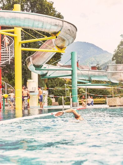 Rutschenspaß im Alpenbad | © Thomas Sattler