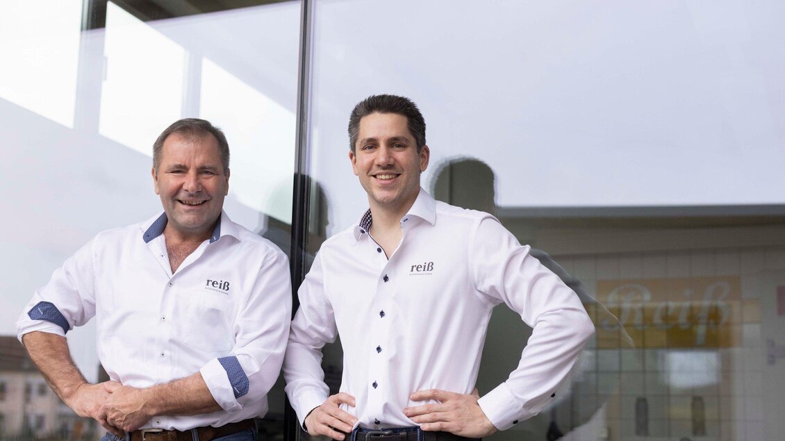 Vater und Sohn vom Heurigen Reiß | © Reiß Heuriger