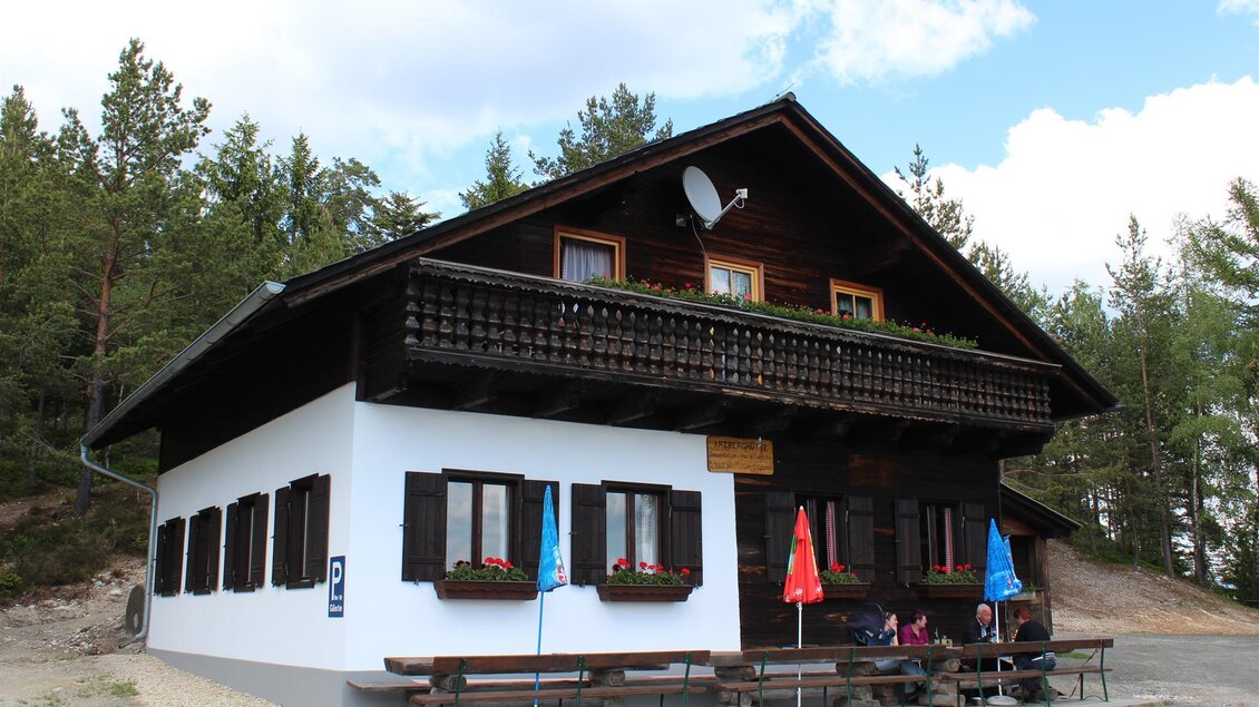 Arzberghütte am arzberg Vorderansicht. | © Arzberghütte