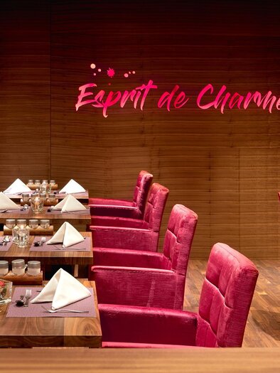 indoor restaurant | © Michael Huber