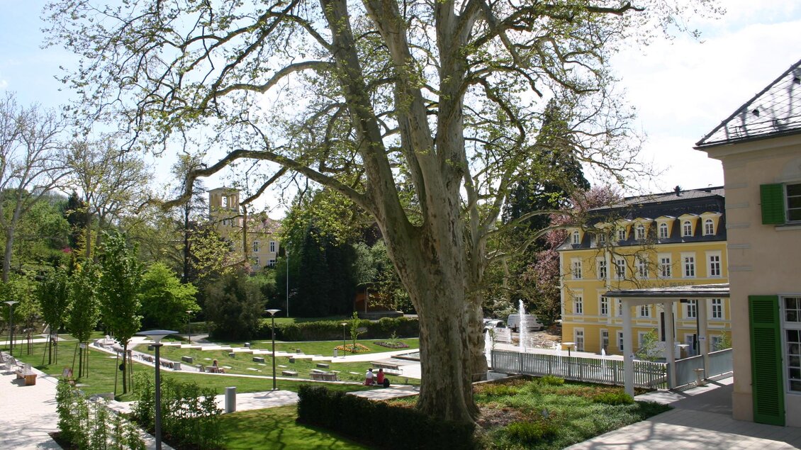 Entree zum Kurpark | © Thermen- & Vulkanland