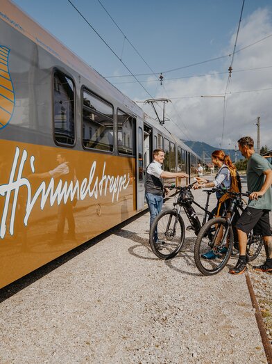 Ankunft mit dem Rad. | © TV Hochsteiermark, nicoleseiser.at | TV Hochsteiermark, nicoleseiser.at | © TV Hochsteiermark, nicoleseiser.at