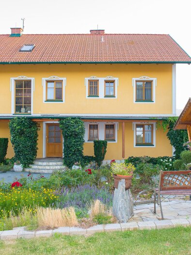 Bauernhof Polzhofer_Haus_Oststeiermark | © Helmut Schweighofer