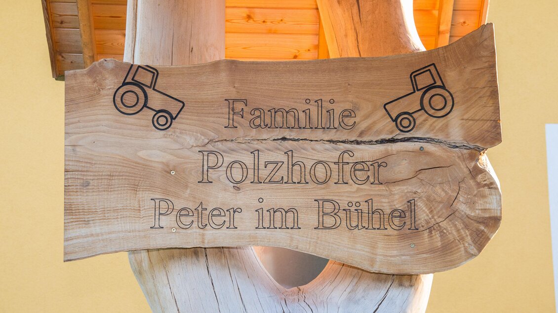 Bauernhof Polzhofer_Schild_Oststeiermark | © Helmut Schweighofer
