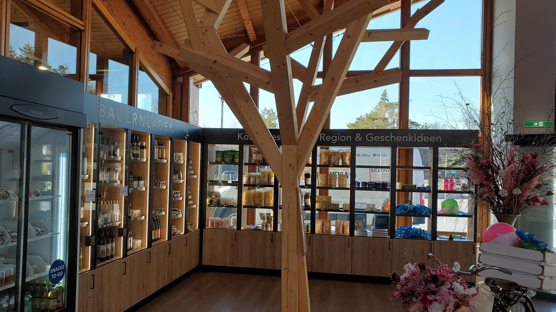 Bauernladen im Eingangsbereich der Therme | © Thermen- & Vulkanland