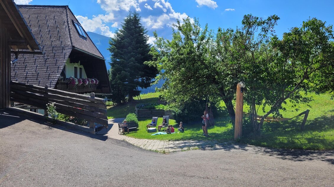 Schirkhof-Ansicht2-Murtal-Steiermark | © Bio- Bauernhof Schirkhof