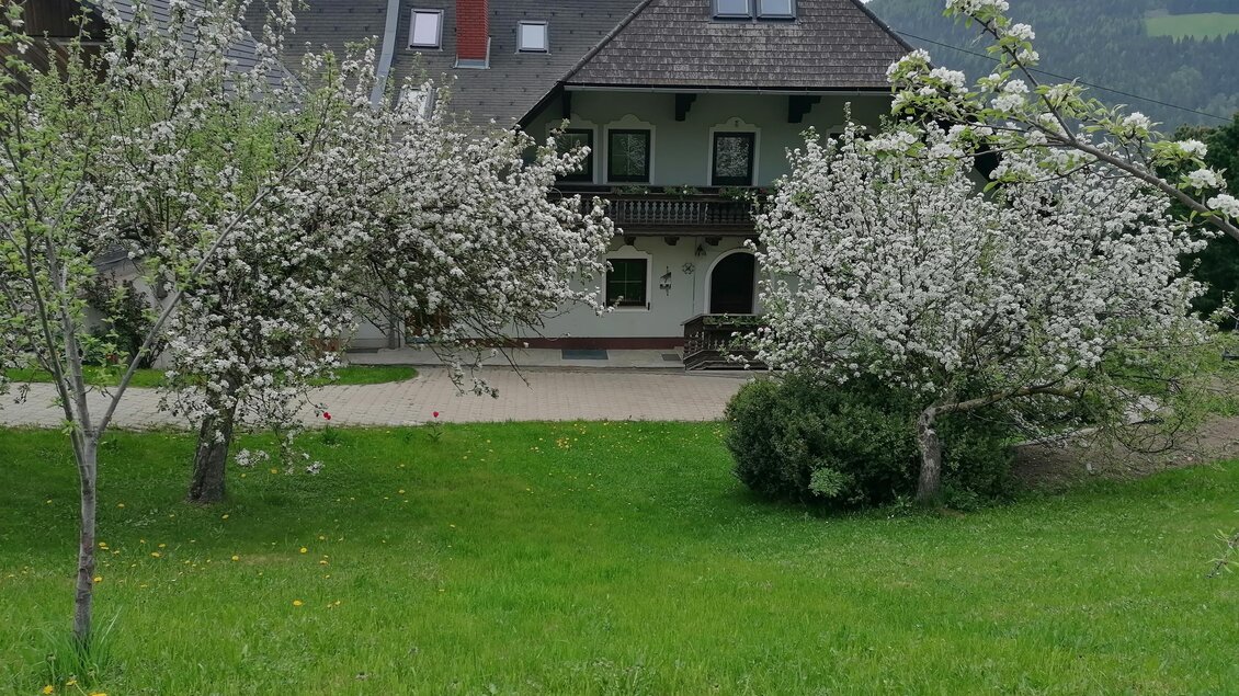 Schirkhof-Ansicht4-Murtal-Steiermark | © Bio- Bauernhof Schirkhof