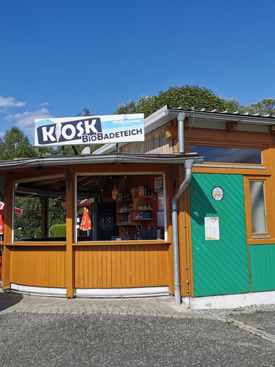 Biobadeteich-Kiosk-Außenansicht-Murtal-Steiermark | © Gemeinde Pöls-Oberkurzheim | Gemeinde Pöls-Oberkurzheim | © Gemeinde Pöls-Oberkurzheim