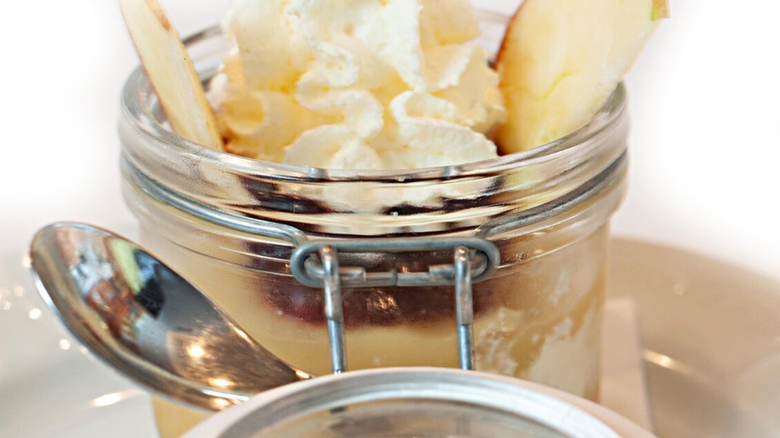 Apfeltiramisu 2┬®Reschco-x | © Familie Brenner | Brenner am Rossberg Weingut