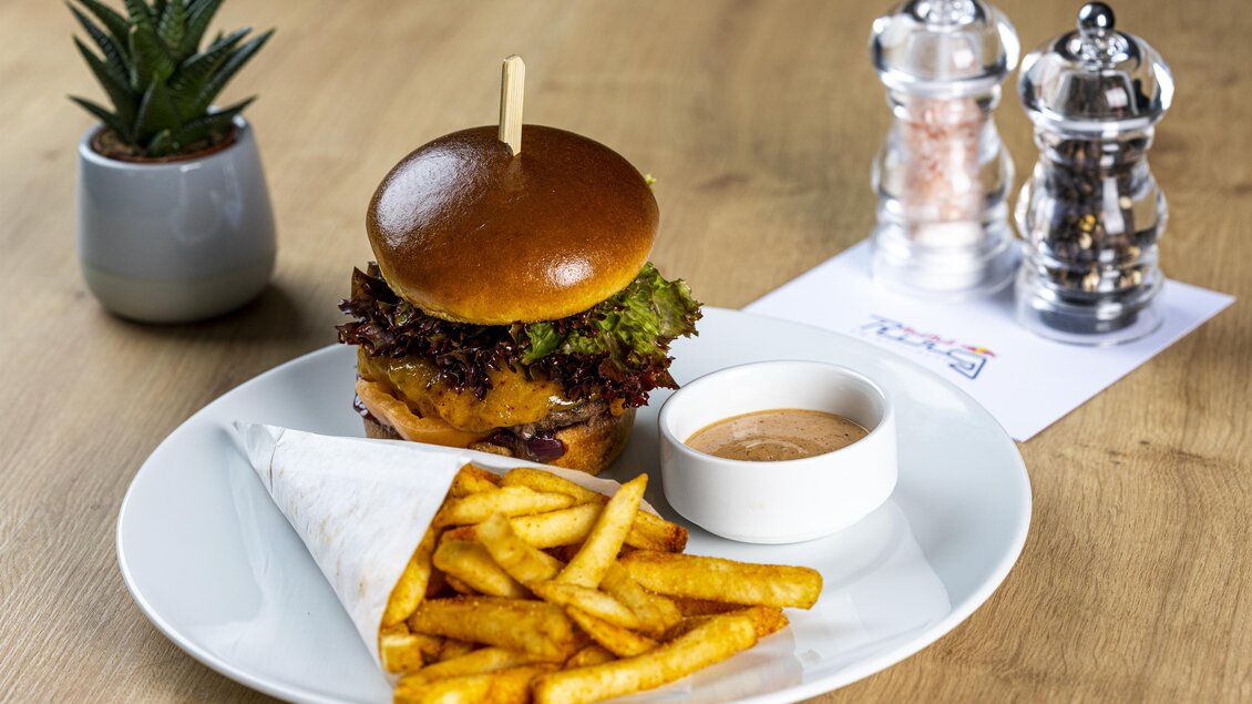 BullsLane-Burger-Murtal-Steiermark | © RedBUllRing