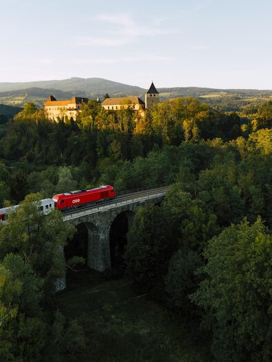 Luftaufnahme Burg Thalberg | © Oststeiermark Tourismus