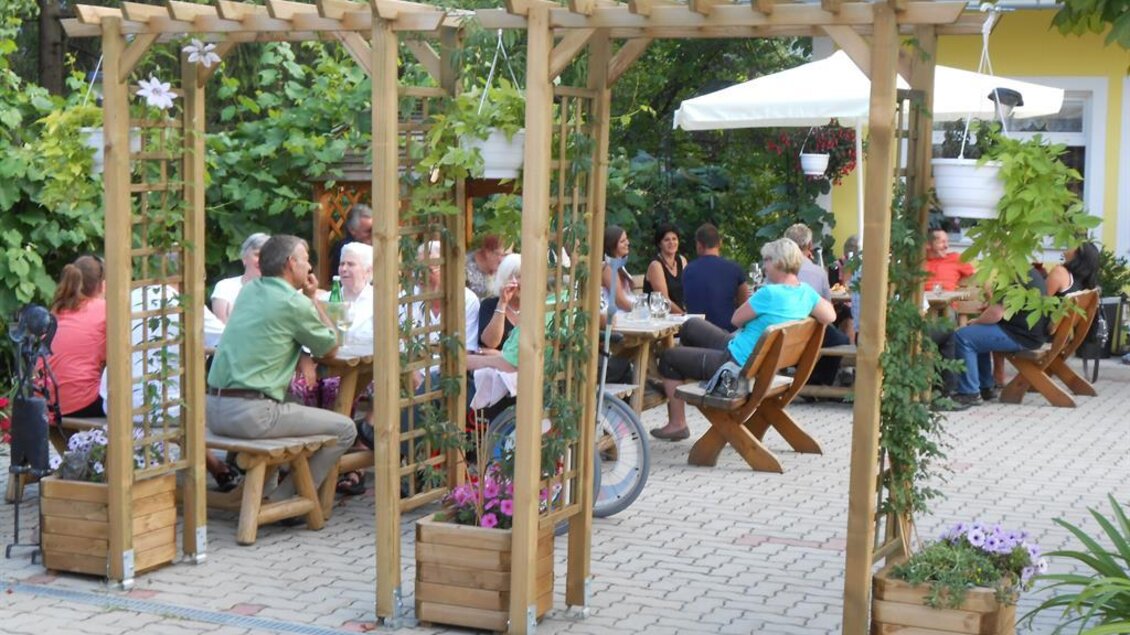 Gastgarten | © Familie Oswald | Weingut Oswald vlg. Spitzlgodi