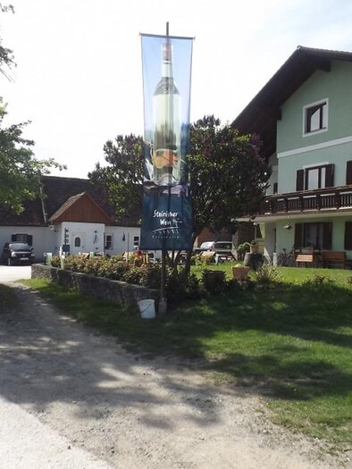 Buschenschank Eitljörg_exterior view_Eastern Styria | © Buschenschank Eitljörg