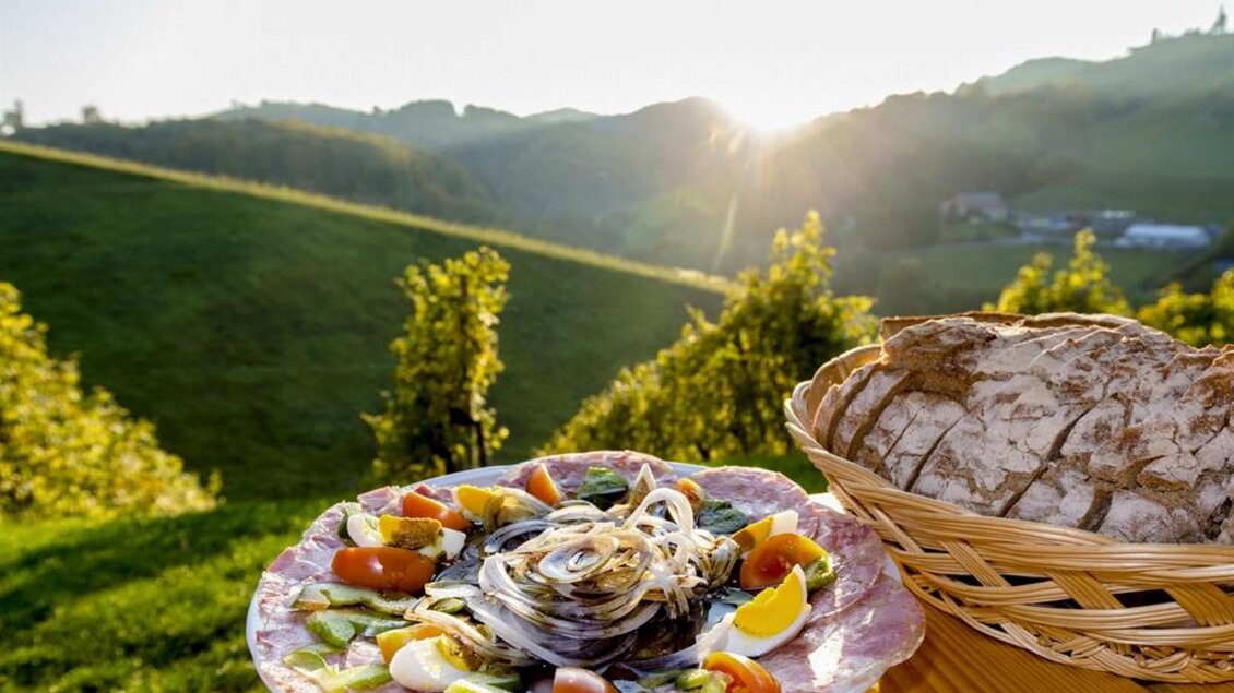 Buschenschank KieslingerJause | © Harry Schiffner