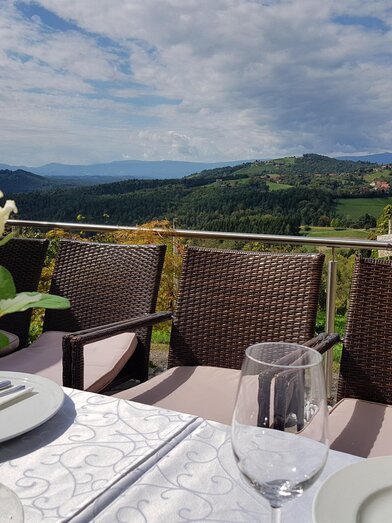 Terasse_Weingut Reiterer | © Weingut Reiterer | Reinmund Reiterer | © Weingut Reiterer