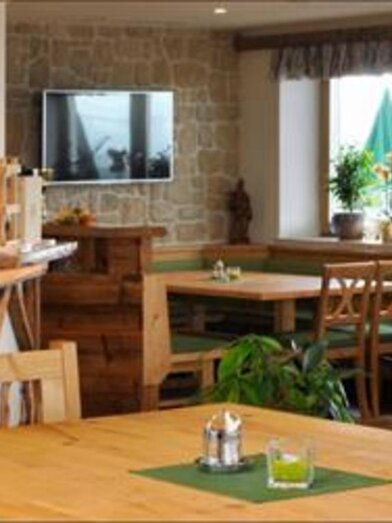 Weingut Schmölzer | © Weingut Schmölzer | Weingut Schmölzer | © Weingut Schmölzer