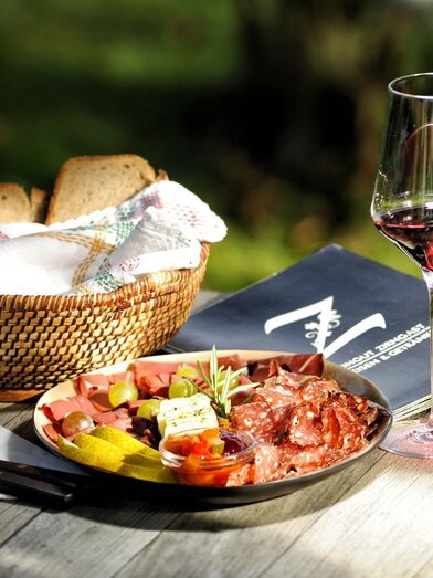 Weingut und Buschenschank Zirngast | © Familie Zirngast | Weingut Zirngast | © Familie Zirngast | Weingut Zirngast