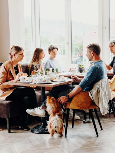 CafeLipizzaner-Interior-Murtal-Styria | © Café Lipizzaner