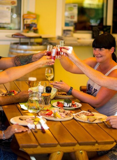 Auf der Terrasse | Tom Lamm | © Camping am Badesee