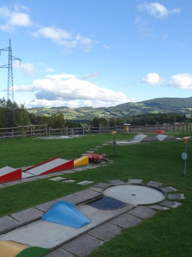 Chrizzlys cottage_minigolf_Eastern Styria | © Tourismusverband Oststeiermark